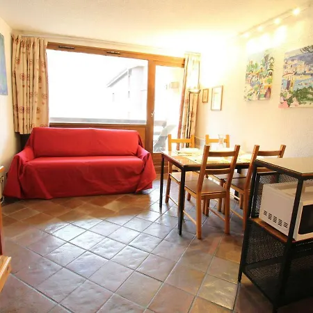 Familial Sur Les Pistes Avec Parking Et Casier A Skis - - Fr-1-330d-91 * Montgenevre